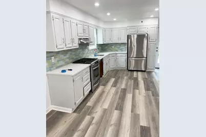 2410 Boston Post Road, Larchmont, NY 10538 - Photo 9