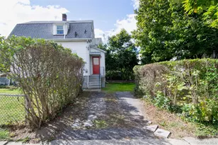 130 Trenton Ave, White Plains, NY 10606 - Photo 19