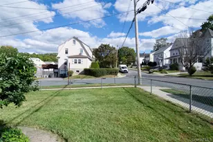 130 Trenton Ave, White Plains, NY 10606 - Photo 23