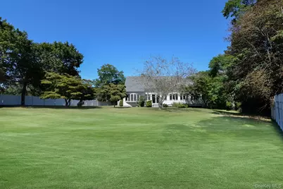 13 West End Avenue, East Quogue, NY 11942 - Photo 33