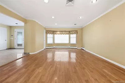 748 Sherwood Street, Woodmere, NY 11581 - Photo 5