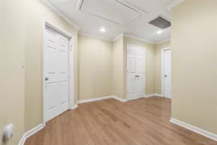 748 Sherwood St, Woodmere, NY 11581 - Photo 27