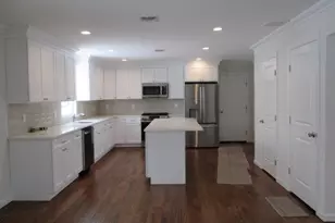 214 Donegan Ave, Patchogue, NY 11772 - Photo 3