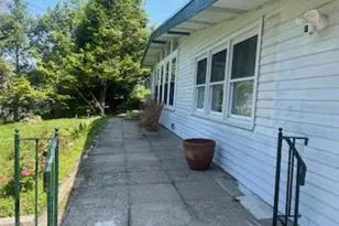 27 Crescent Cir, Rock Hill, NY 12775 - Photo 3