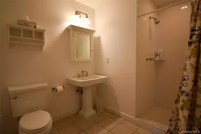 21 Bayside Avenue, East Quogue, NY 11942 - Photo 19