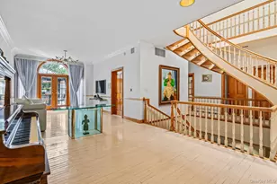 6 Summit Pl, Whitestone, NY 11357 - Photo 5