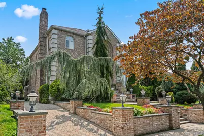 6 Summit Place, Whitestone, NY 11357 - Photo 3