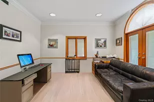 6 Summit Pl, Whitestone, NY 11357 - Photo 15