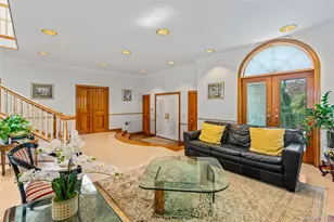 6 Summit Pl, Whitestone, NY 11357 - Photo 7