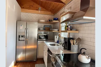 24 Cliff Way, Calverton, NY 11933 - Photo 11