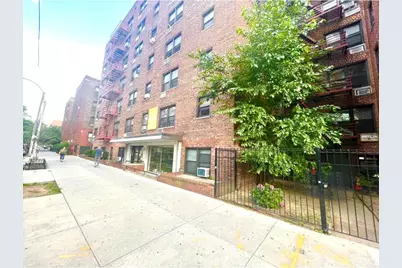 143-40 Roosevelt Avenue #4G, Flushing, NY 11354 - Photo 1