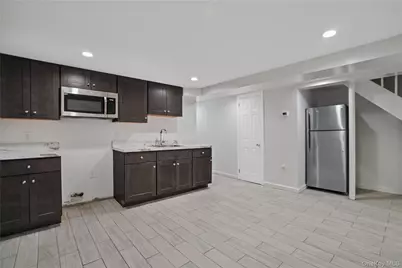 64-18 84 Place, Middle Village, NY 11379 - Photo 21