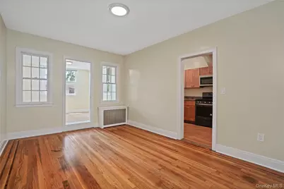 64-18 84 Place, Middle Village, NY 11379 - Photo 7