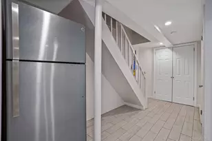 64-18 84th Pl, Middle Village, NY 11379 - Photo 19