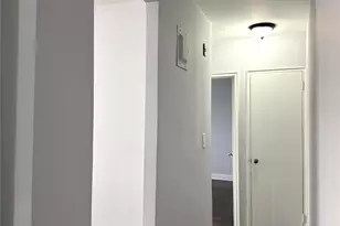 143-50 Hoover Ave, Briarwood, NY 11435 - Photo 17