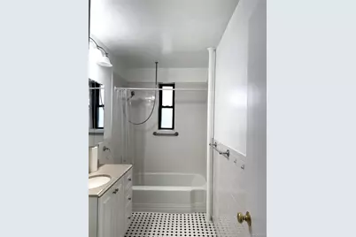 143-50 Hoover Ave #204, Briarwood, NY 11435 - Photo 21