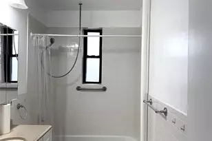 143-50 Hoover Ave, Briarwood, NY 11435 - Photo 21