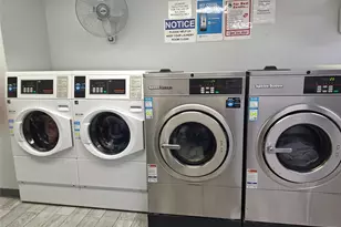 2035 Central Park Ave, Yonkers, NY 10710 - Photo 17