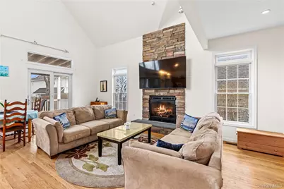 798 Sound Shore Road, Jamesport, NY 11947 - Photo 19