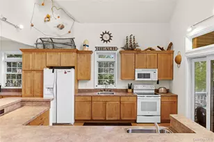 798 Sound Shore Rd, Jamesport, NY 11947 - Photo 21