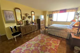 271-10 Grand Central Pkwy, Floral Park, NY 11005 - Photo 19