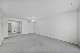 156 Carriage Ct, Yorktown Heights, NY 10598 - Photo 9