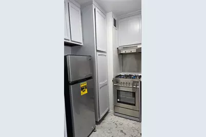 70-25 Yellowstone Boulevard #24B, Forest Hills, NY 11375 - Photo 5