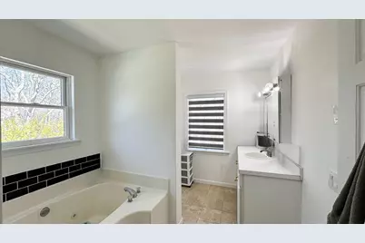 39 Washington Avenue, East Hampton, NY 11937 - Photo 11