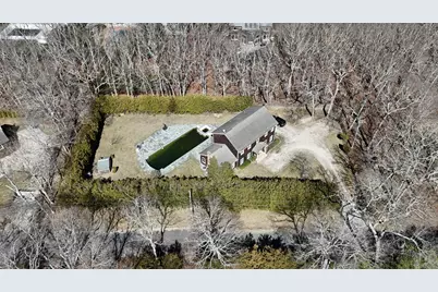 39 Washington Avenue, East Hampton, NY 11937 - Photo 3