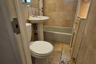 21-15 33 St, Astoria, NY 11105 - Photo 11