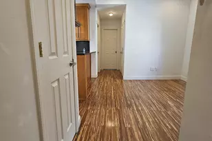 21-15 33 St, Astoria, NY 11105 - Photo 3