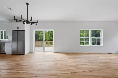 8 Alaina Way, Poughquag, NY 12570 - Photo 15