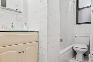 204 W 10th St, New York, NY 10014 - Photo 15