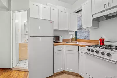 204 W 10th Street #7, New York, NY 10014 - Photo 7
