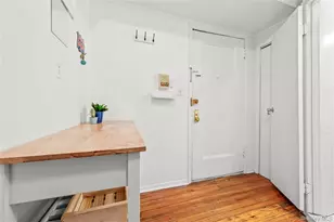 204 W 10th St, New York, NY 10014 - Photo 9
