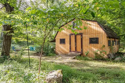 37 Patricia Drive, Pleasant Valley, NY 12569 - Photo 43