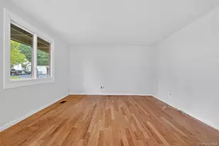 41 Jefferson Oval, Yorktown Heights, NY 10598 - Photo 9