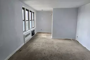 87-70 173rd St, Jamaica, NY 11432 - Photo 3
