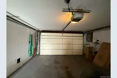 94 Patmore Avenue, Yonkers, NY 10710 - Photo 25