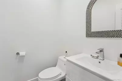 169 Mott Street, Oceanside, NY 11572 - Photo 15