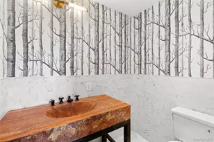 221 Redwood Rd, Sag Harbor, NY 11963 - Photo 9