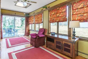 280 Wickham Ave, Mattituck, NY 11952 - Photo 11