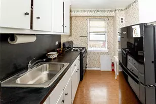 172-70 Highland Ave, Jamaica, NY 11432 - Photo 7