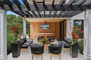 28 Canoe Place Rd, Hampton Bays, NY 11946 - Photo 25