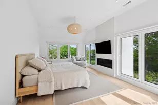 28 Canoe Place Rd, Hampton Bays, NY 11946 - Photo 17