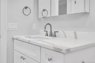 2437 Archer St, Seaford, NY 11783 - Photo 41