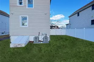 357 Westminster Rd, Cedarhurst, NY 11516 - Photo 19