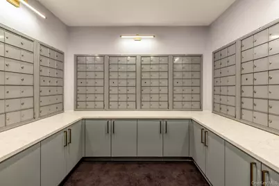 333 E 66th Street #9D, New York, NY 10065 - Photo 15