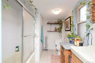 68 Tier St, Bronx, NY 10464 - Photo 11