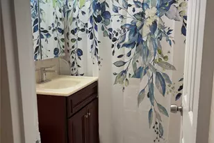 241-20 Northern Blvd, Douglaston, NY 11362 - Photo 13